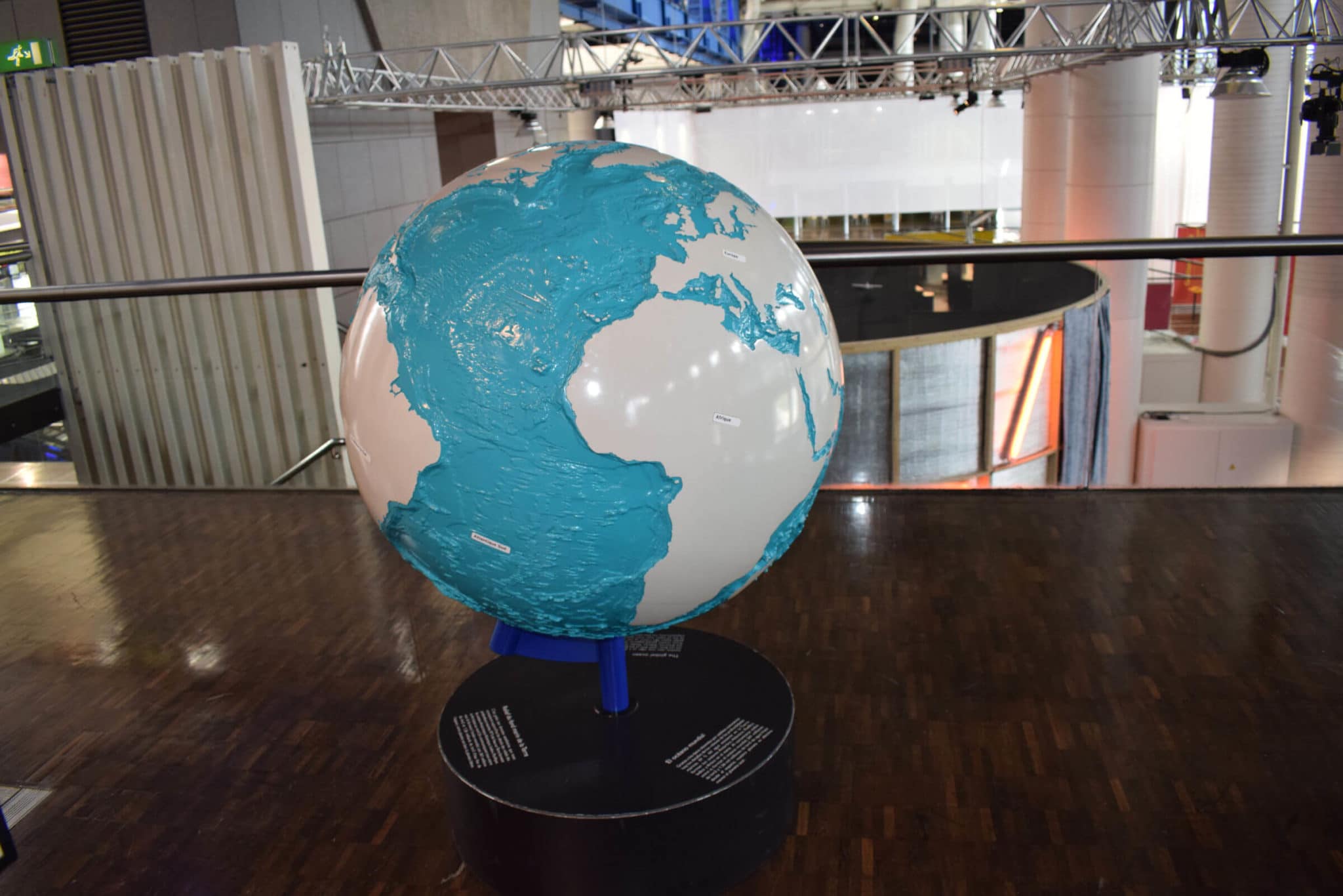 earth-globe